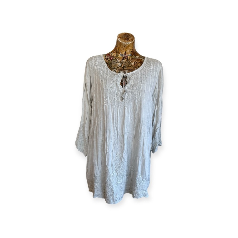 Solitaire Light Gray Tunic Top Boho Flowy 3/4 Sleeve Relaxed Fit plus size 1X